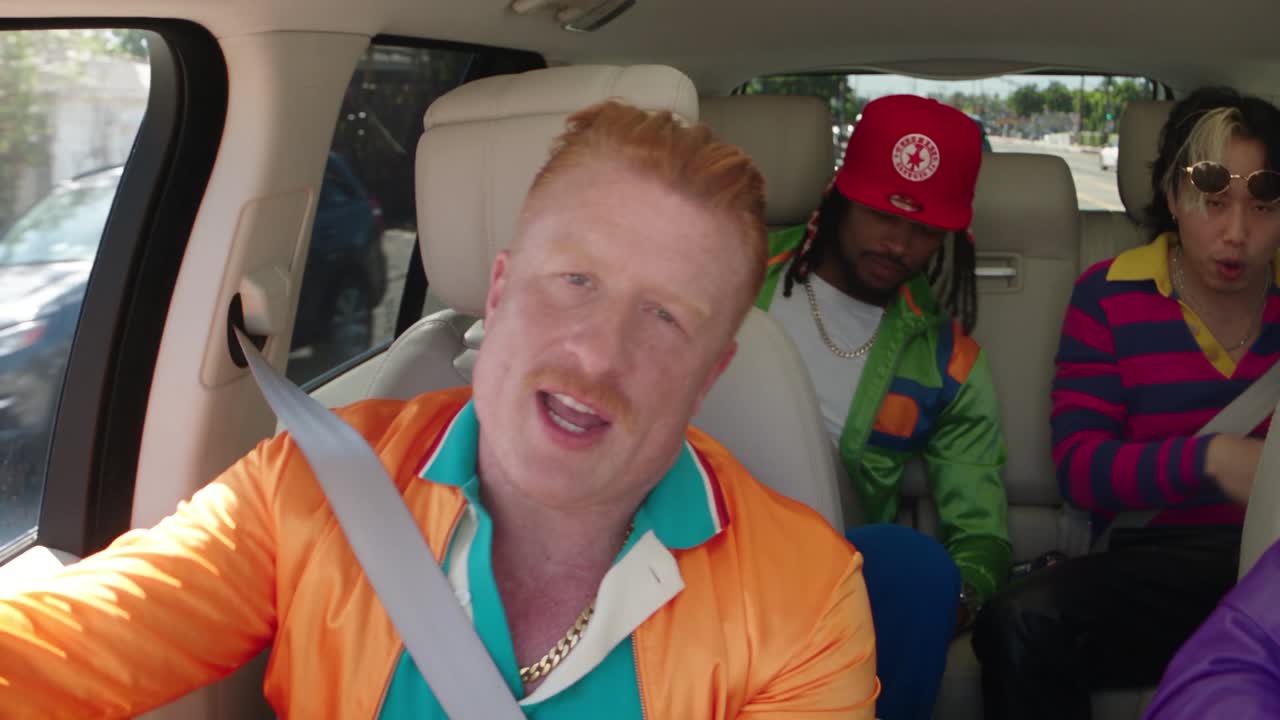 Car crew swap source clip